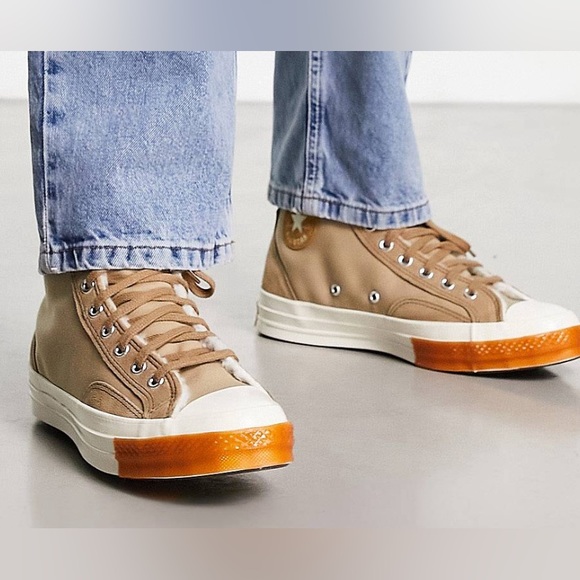 Converse chuck 70 hi tonal unisex sneaker in brown - Picture 2 of 14